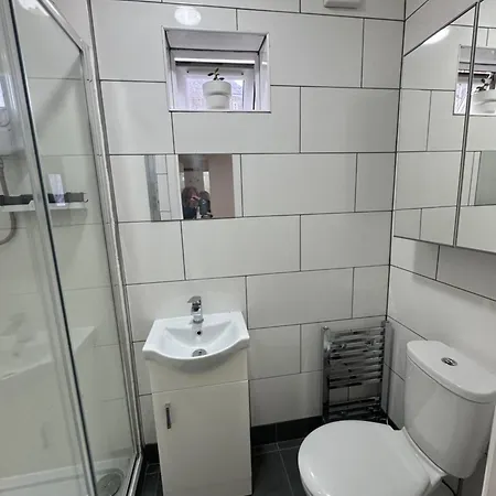 Station Lodge Лондон Экстерьер фото